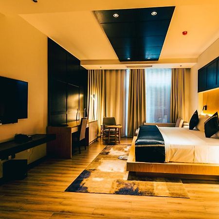 Blackwood Boutique Hotel And Apartments Dar es Salaam Eksteriør billede